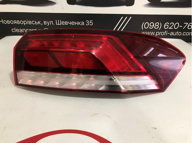 Стоп задний 561945096R VAG