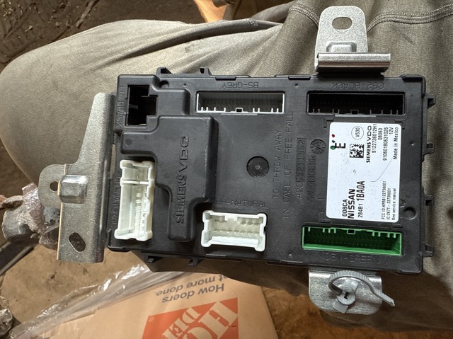 Блок комфорта 284B11BA0A NISSAN