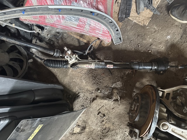 Рейка рулевая 490011BA1A NISSAN
