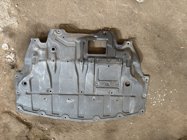 tasyuhi様傷確認用写真 75892JK500 Nissan/Infiniti Защита двигателя, поддона (моторного