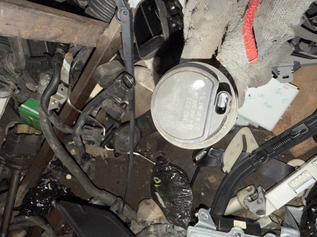 Помпа охлаждения A0005000686 MERCEDES