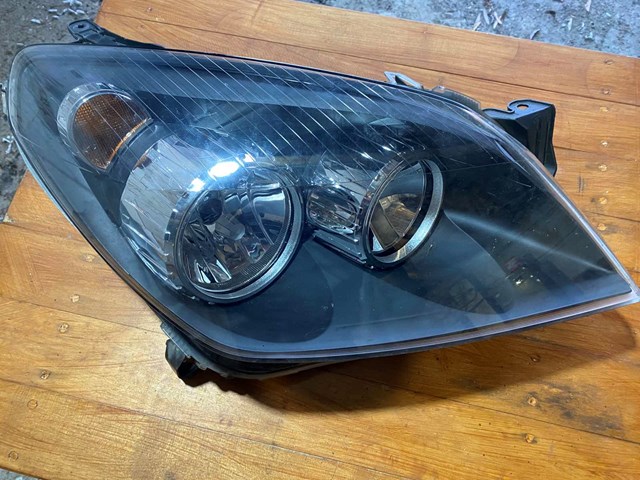 OPEL 24451033 Правая фара в наличии Полтава