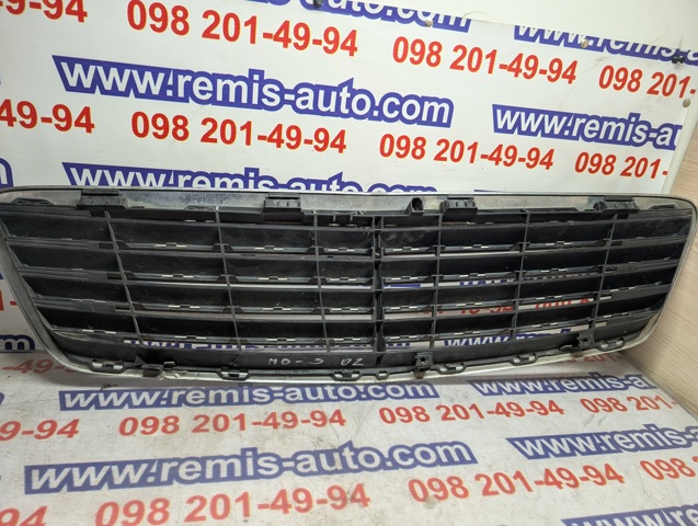 MERCEDES A2208800383 Решетка радиатора в наличии Ирпень