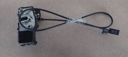 600891100C TESLA Замок двери задней левой купить в Ужгород