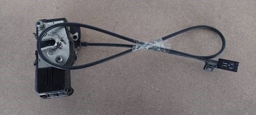 600891100D TESLA Замок двери задней левой купить в Ровно