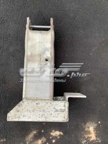 51113448461 BMW Кронштейн бампера переднего правый купить в Полтава