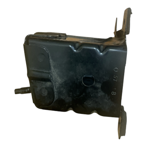 Кронштейн усилителя заднего бампера 852103NF0A NISSAN