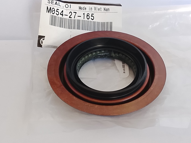 MAZDA M05427165 Сальник хвостовика в наличии Чернигов