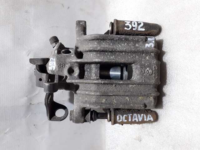 Задний правый суппорт 1J0615424B VAG