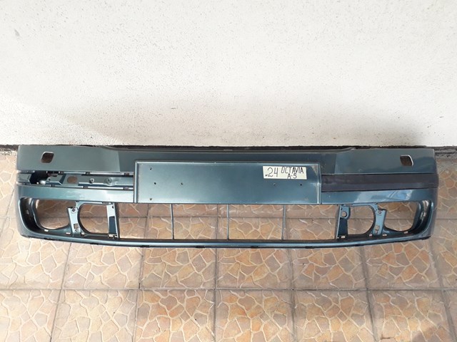 Губа переднего бампера 1Z0807061 VAG