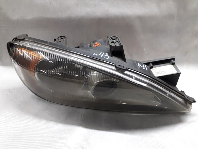 NISSAN 260109F686 Фара правая в наличии Черкассы