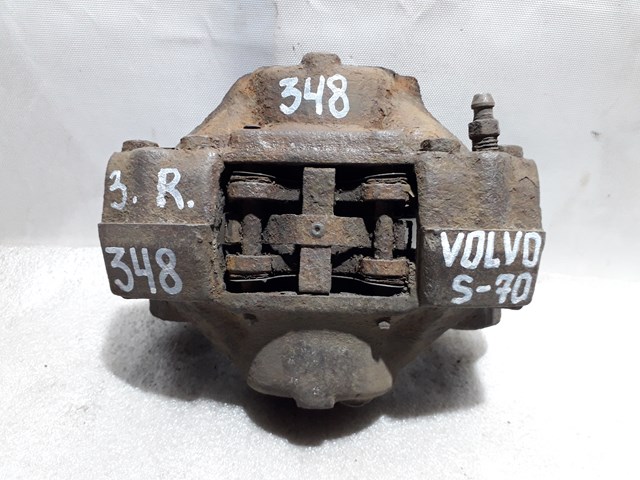 Задний левый суппорт Вольво 850