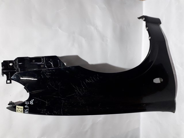 Боковая часть передняя правая 631009F530 NISSAN