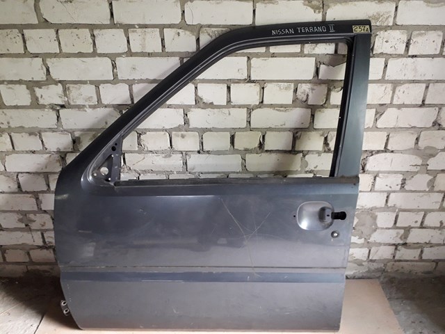 NISSAN 801017F030 Дверь передняя левая в наличии Одесса