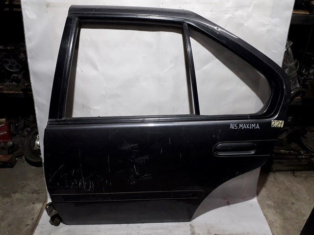 Дверь задняя левая Nissan Maxima J30