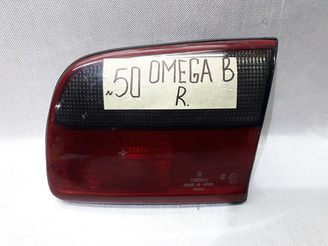 Фара задняя правая внутренняя 90487476 OPEL