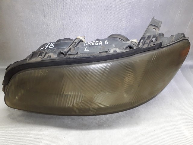 Основная фара - вставка 9117184 OPEL