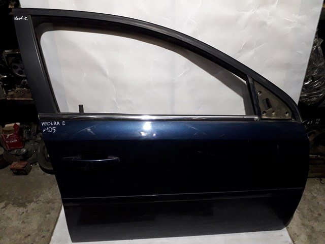 Пассажирская передняя дверь 93175829 OPEL