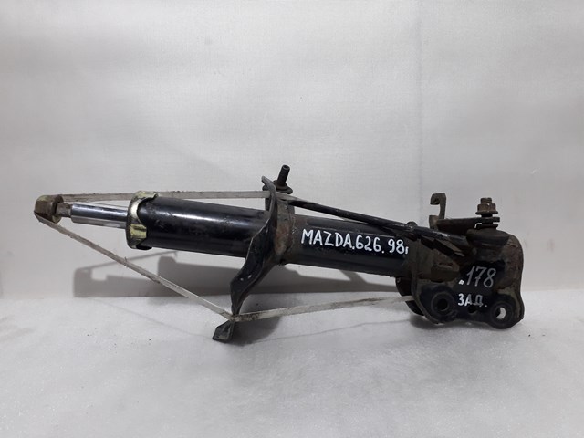 Амортизатор задний, правый GE4T28700A MAZDA