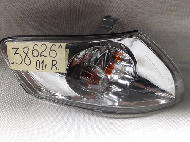 MAZDA GG3E51060B Указатель поворота правый в наличии Тернополь