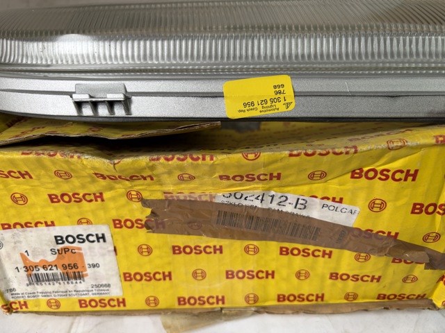 BOSCH 1305621956 Стекло фары правой в наличии Черкассы
