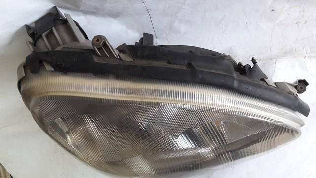 2208200261 MERCEDES Правая фара купить в Украина