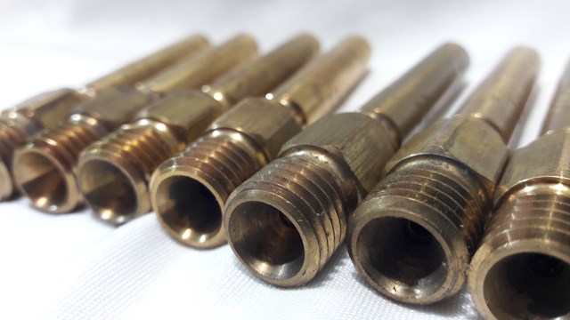 BOSCH 437502047 Форсунка впрыска топлива в наличии Кривой Рог