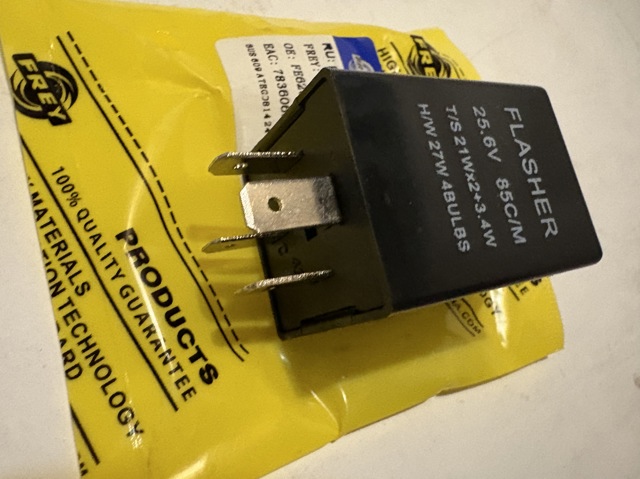 Реле поворотников 4DM00339031 FREY