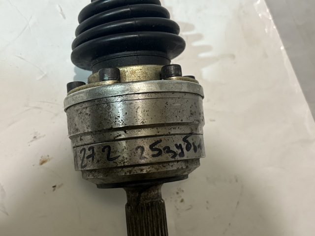 2013508010 MERCEDES Задняя полуось купить в Хмельницкий