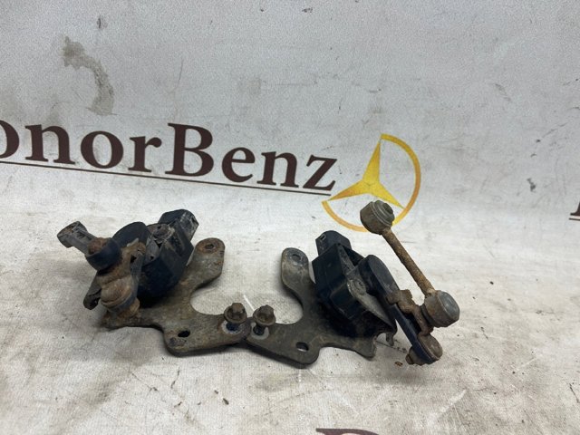Регулятор положения кузова передней подвески A0035426618 MERCEDES