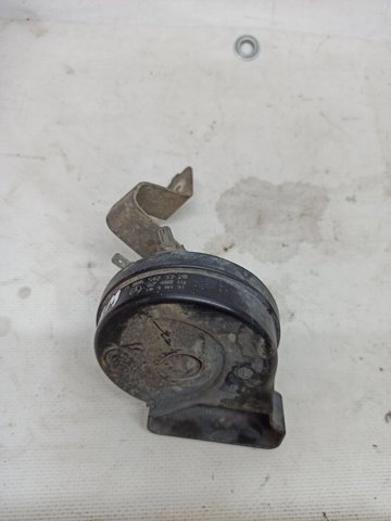 Автомобильный клаксон A0065423320 MERCEDES