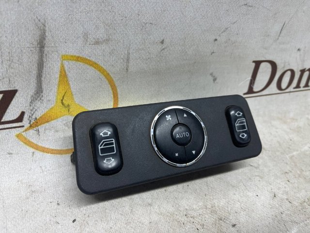 Кнопочный блок управления стеклоподъемником задний A1638200326 MERCEDES