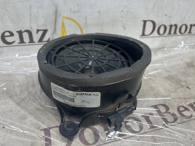 Динамик задней двери A1638200702 MERCEDES