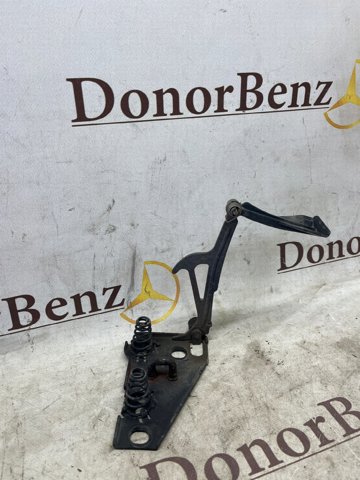 Замок крышки капота A1638800660 MERCEDES