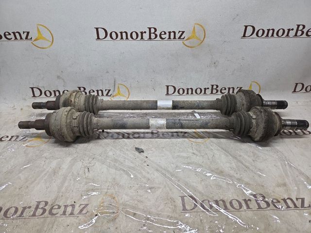 Полуось задняя A1643500010 MERCEDES