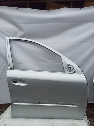 Пассажирская передняя дверь A1647200205 MERCEDES
