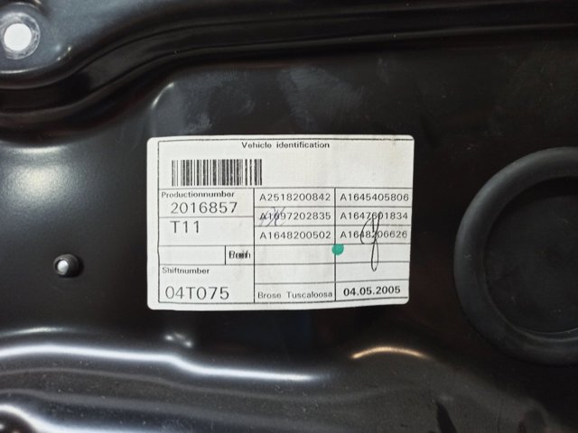 Стеклоподъемник (механизм перемещения стекла) A1647201279 MERCEDES