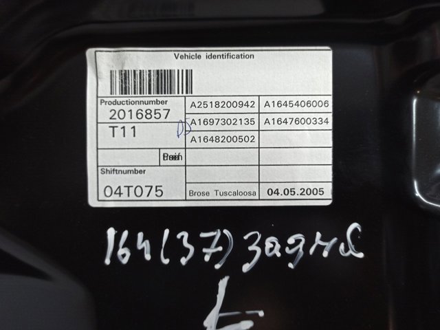 Стеклоподъемник задней левой двери A1647300379 MERCEDES