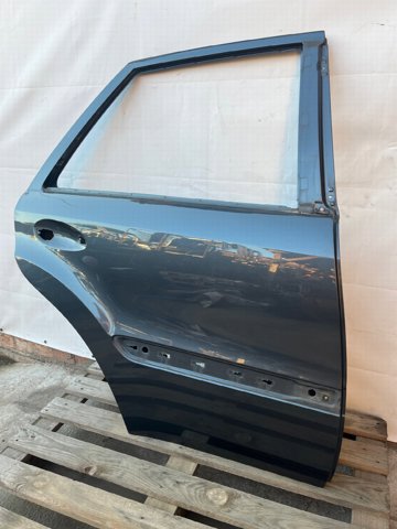Дверь задняя в сборе A1647300805 MERCEDES