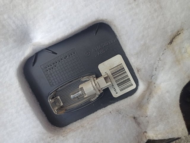 Обивка двери задка кузова A16474017709051 MERCEDES