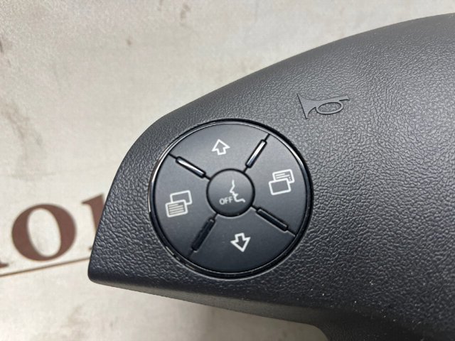Блок кнопочных переключателей рулевого колеса A1648700558 MERCEDES