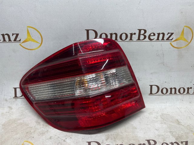 Задняя левая фара A1649060900 MERCEDES