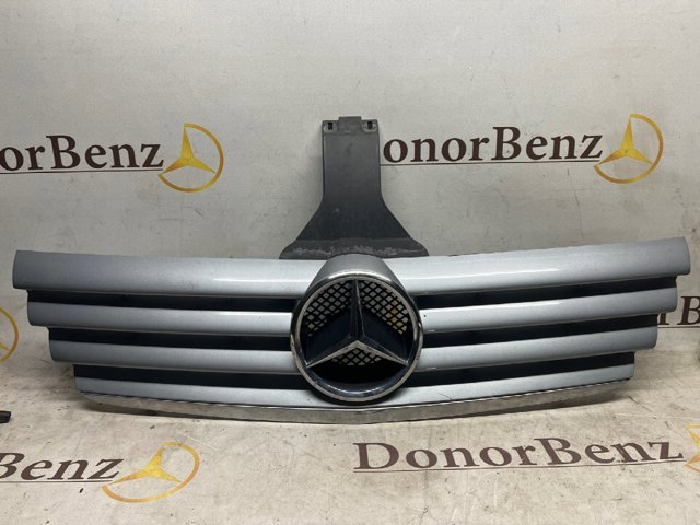 Облицовка радиатора A2038800383 MERCEDES