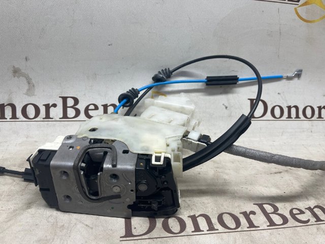 Замок задней левой двери A2047302135 MERCEDES