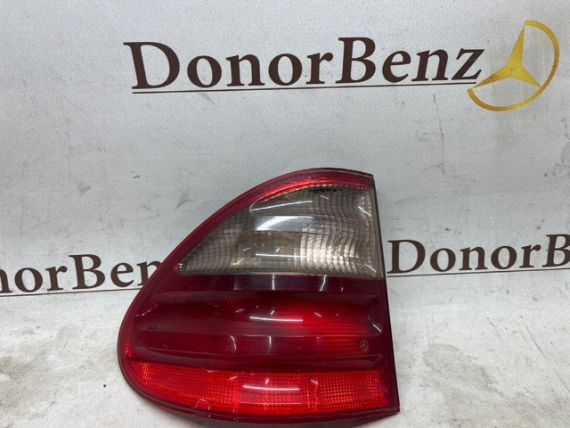 Задний левый внешний фонарь A2108205364 MERCEDES