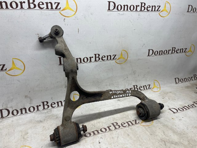 Левый рычаг передней нижней подвески A2113307507 MERCEDES