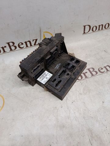 Блок реле и предохранителей A2115453801 MERCEDES