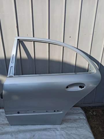 Дверь задняя, левая A2117300105 MERCEDES