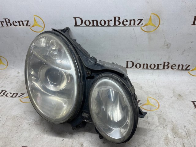 Вставка фары правой A2118201461 MERCEDES