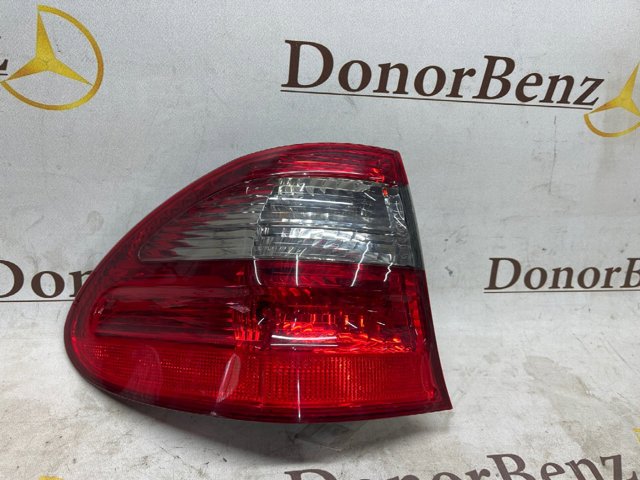 Фонарь задний A2118202764 MERCEDES